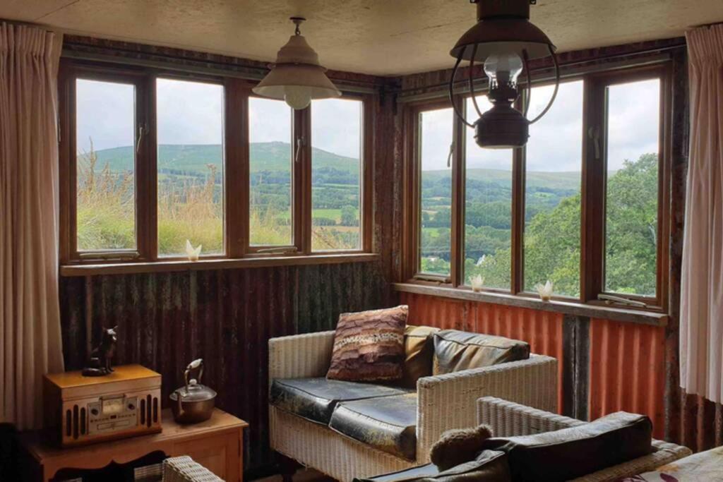 Foxesden, Unique Eco Cabin, Dartmoor Views South Brent Kültér fotó